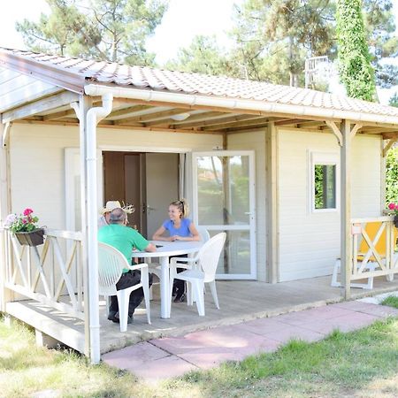 Camping Maeva Club Les Preveils 滨海拉特朗什 外观 照片
